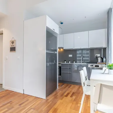 1-bdr Apt With View Poolgym Near Airport Metro Istanbul